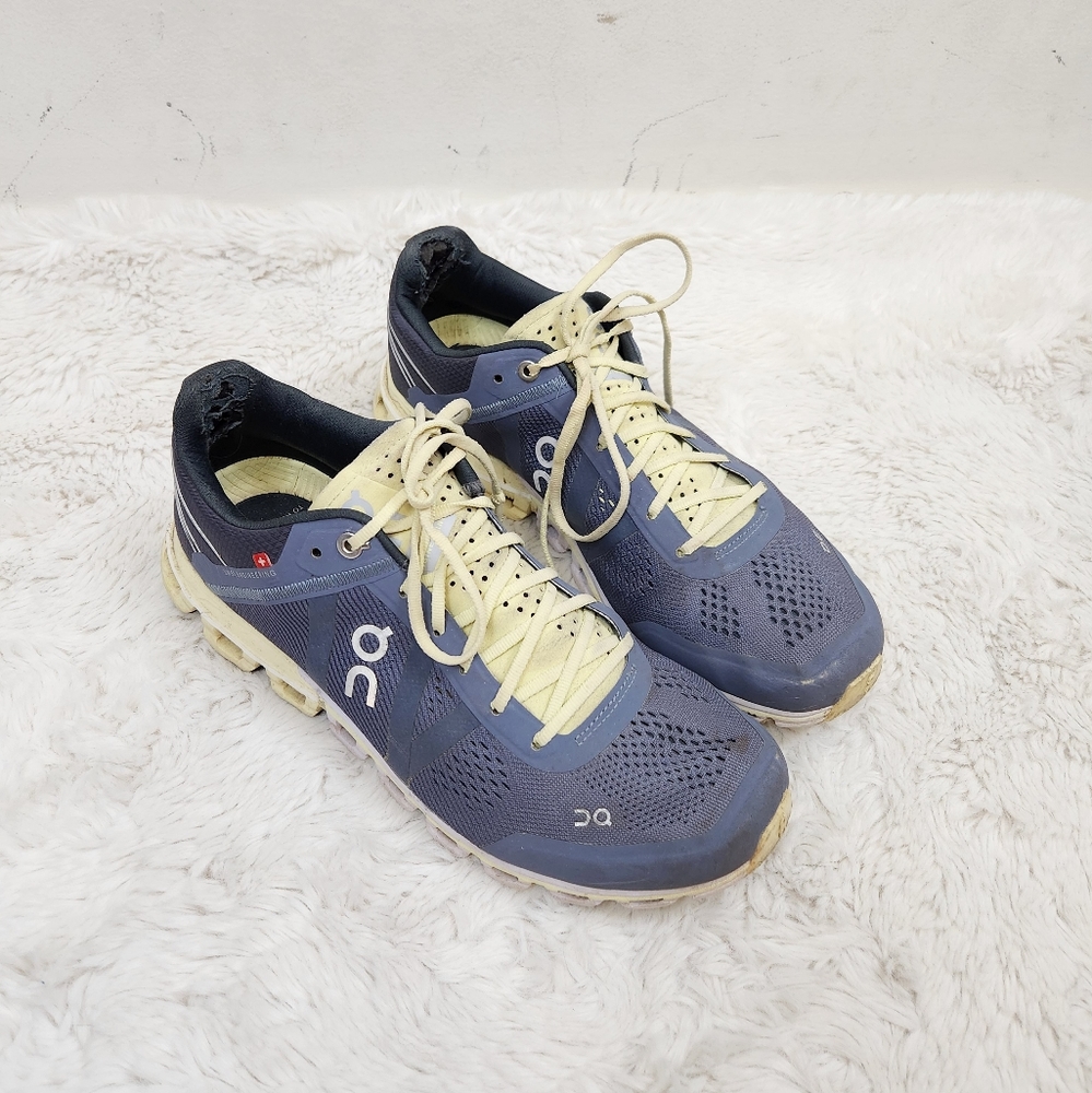 On Cloud cloudflow sneakers